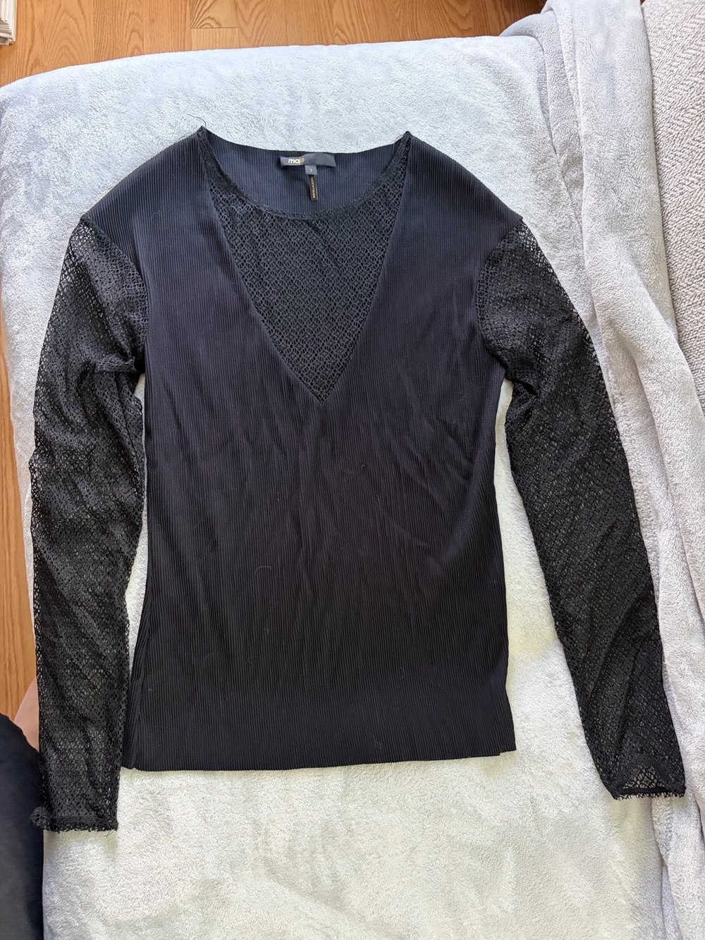 Maje Black V-Neck Long Sleeve Lace-Inset Top